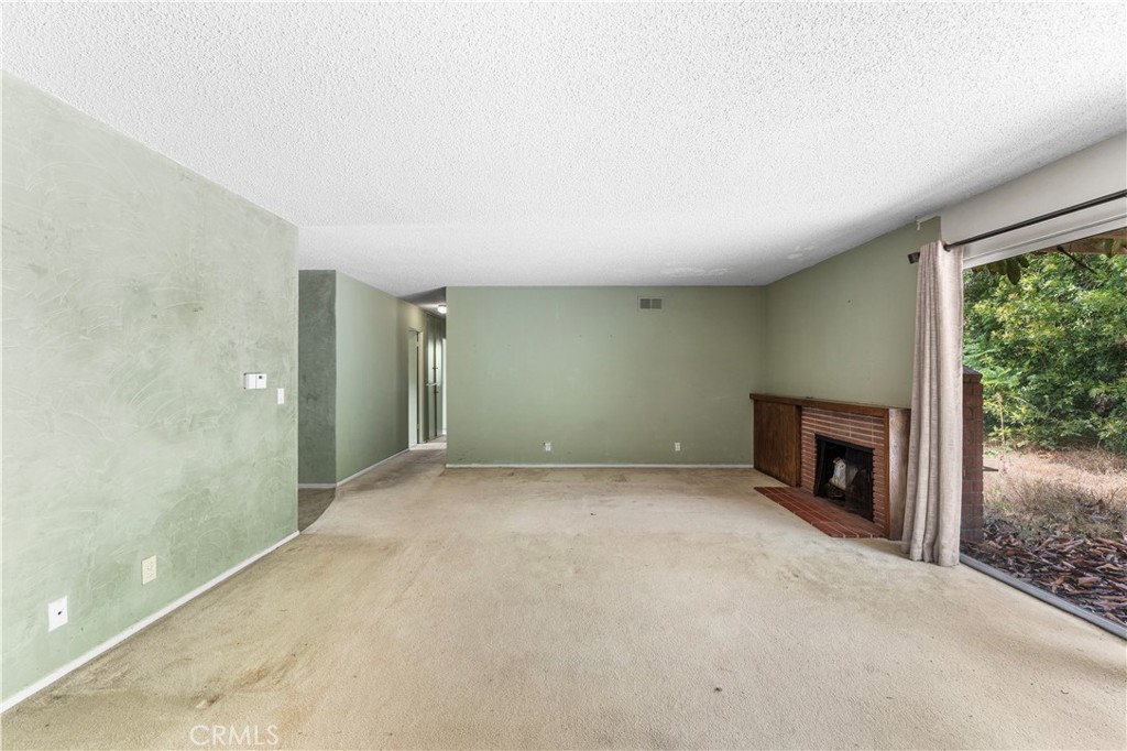 28042 Santona Property Photo 11