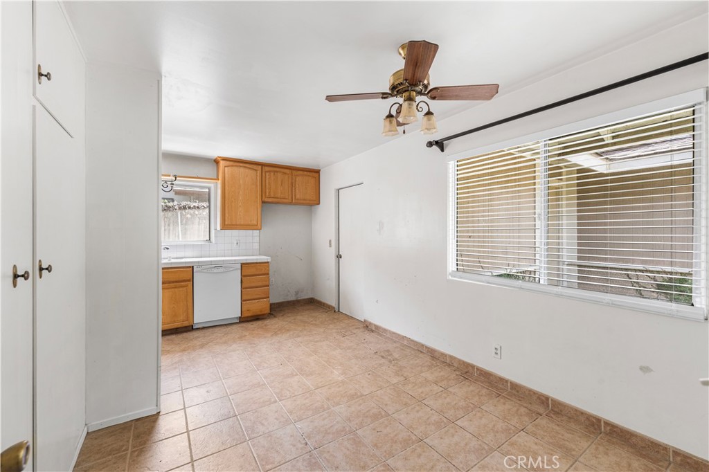28042 Santona Property Photo 18