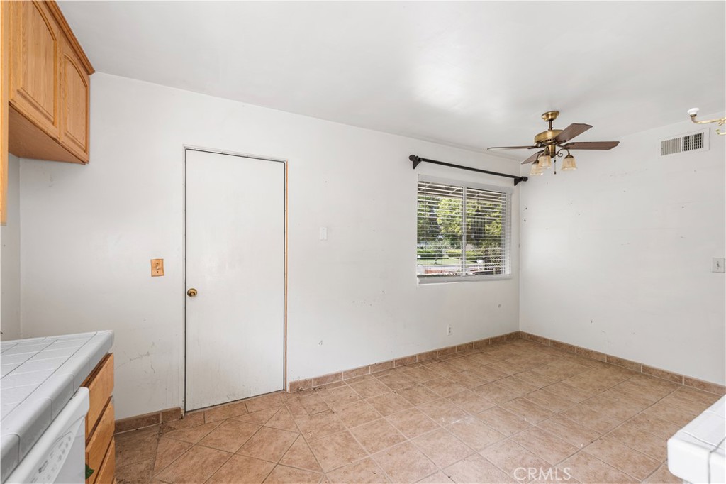 28042 Santona Property Photo 20