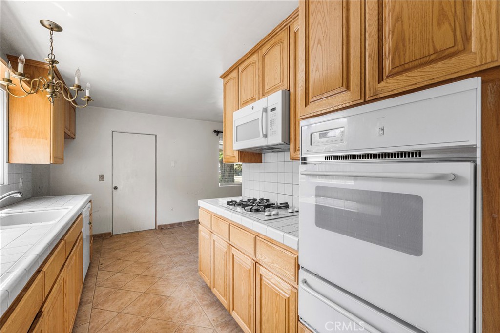 28042 Santona Property Photo 25