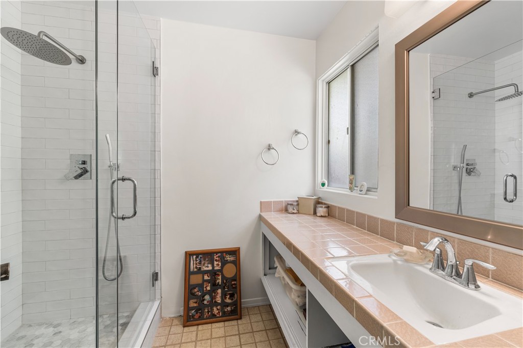 28042 Santona Property Photo 32