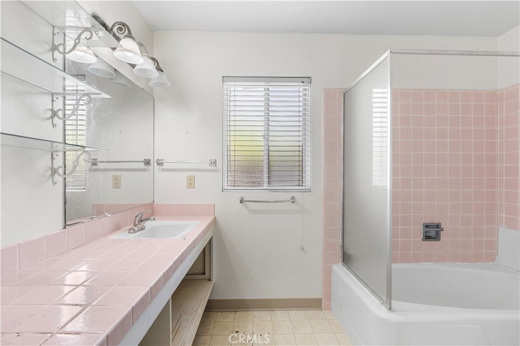 28042 Santona Property Photo 37
