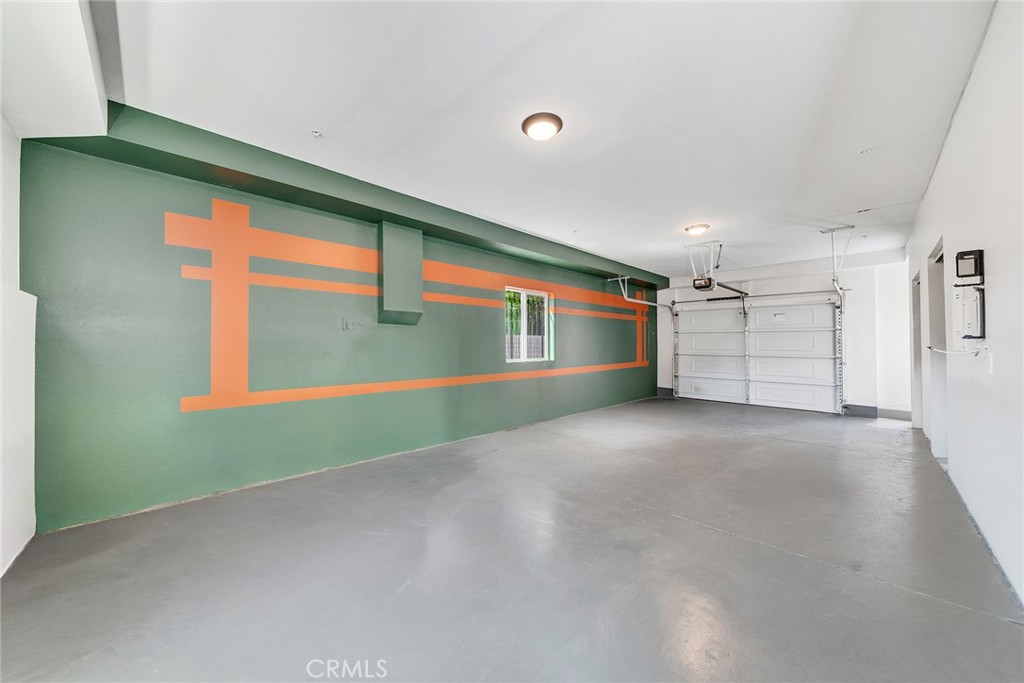 4103 S Normandie Avenue Property Photo 35