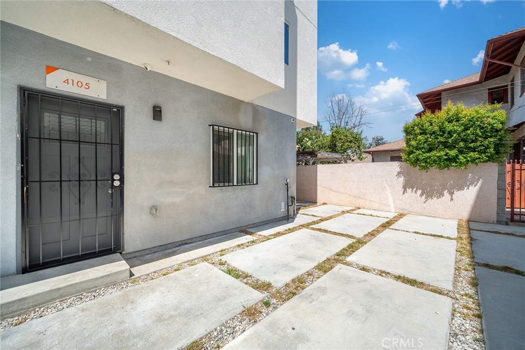 4103 S Normandie Avenue Property Photo 37