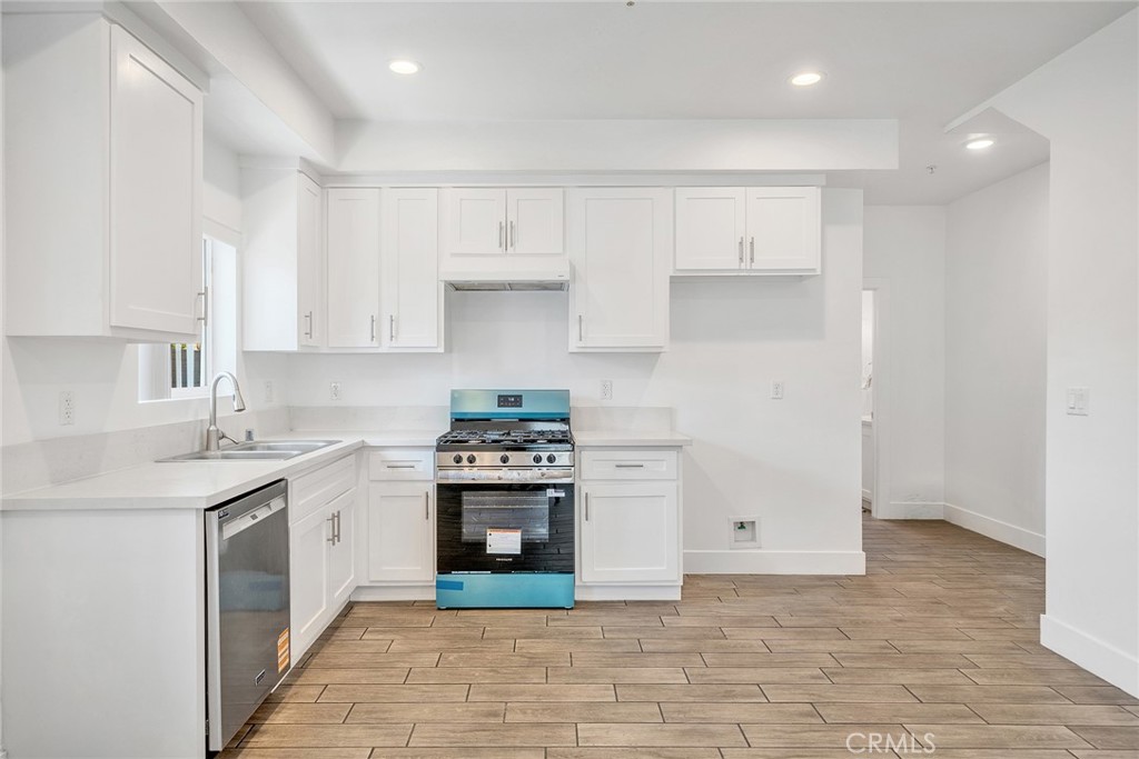 4103 S Normandie Avenue Property Photo 41