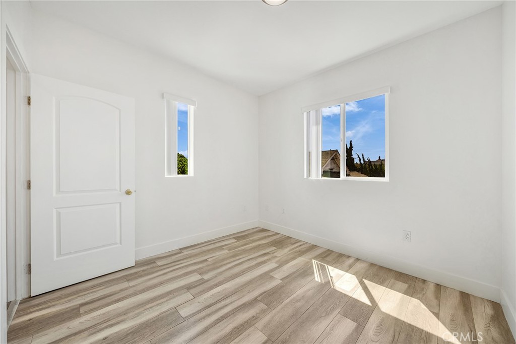 4103 S Normandie Avenue Property Photo 44
