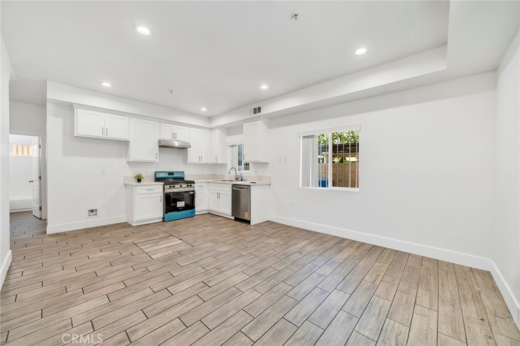 4103 S Normandie Avenue Property Photo 49