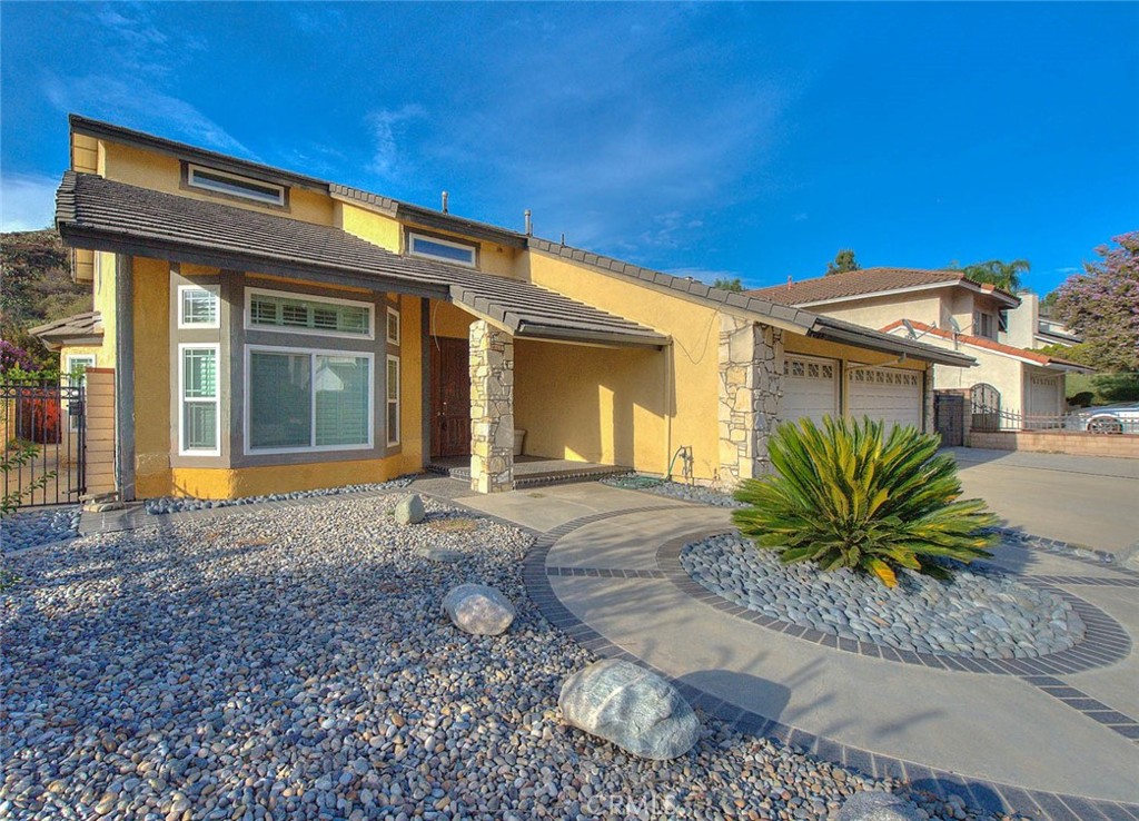 20739 E Walnut Canyon Property Photo 3