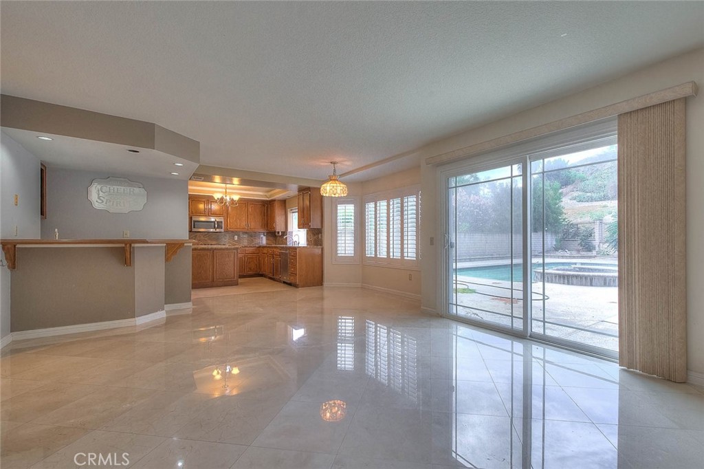 20739 E Walnut Canyon Property Photo 5