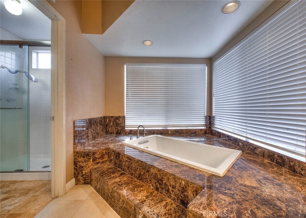 20739 E Walnut Canyon Property Photo 21