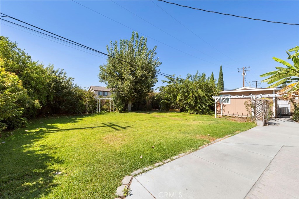 1038 E Walnut Creek Parkway Property Photo 19