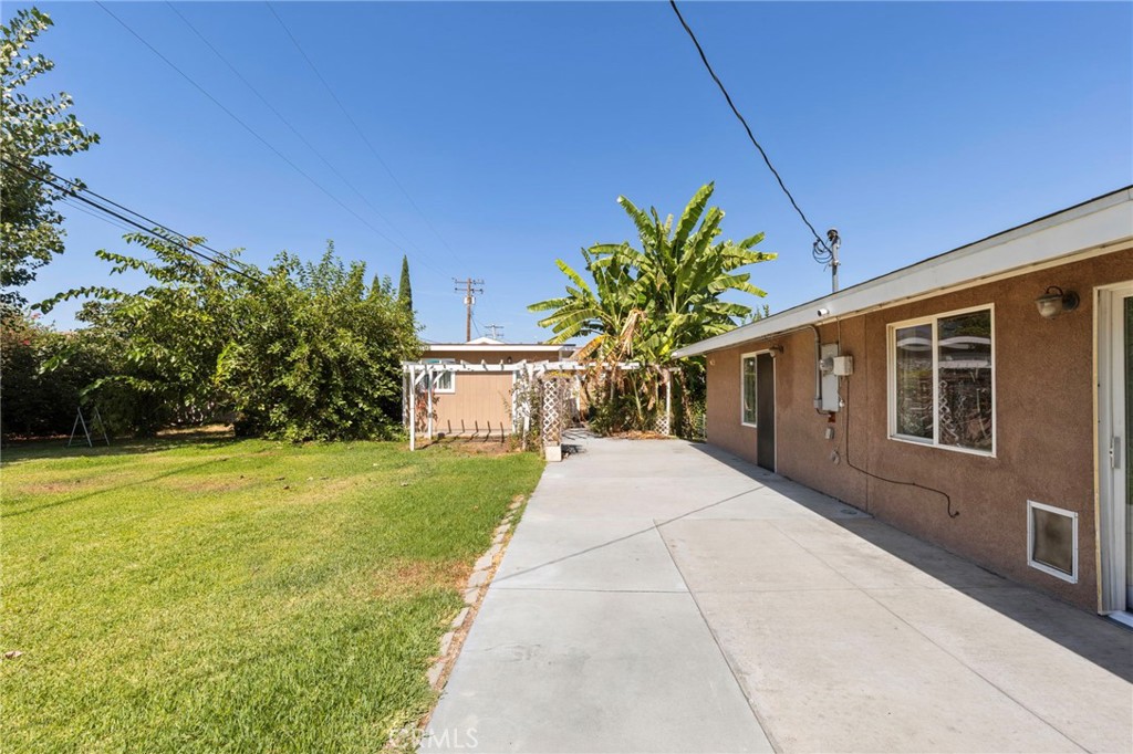 1038 E Walnut Creek Parkway Property Photo 20