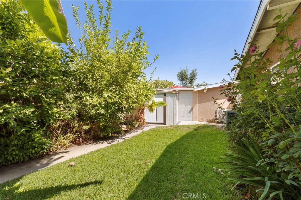 1038 E Walnut Creek Parkway Property Photo 23