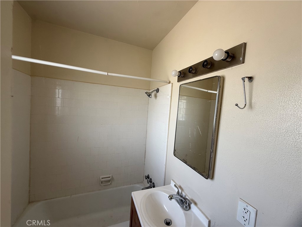 12784 California Property Photo 8