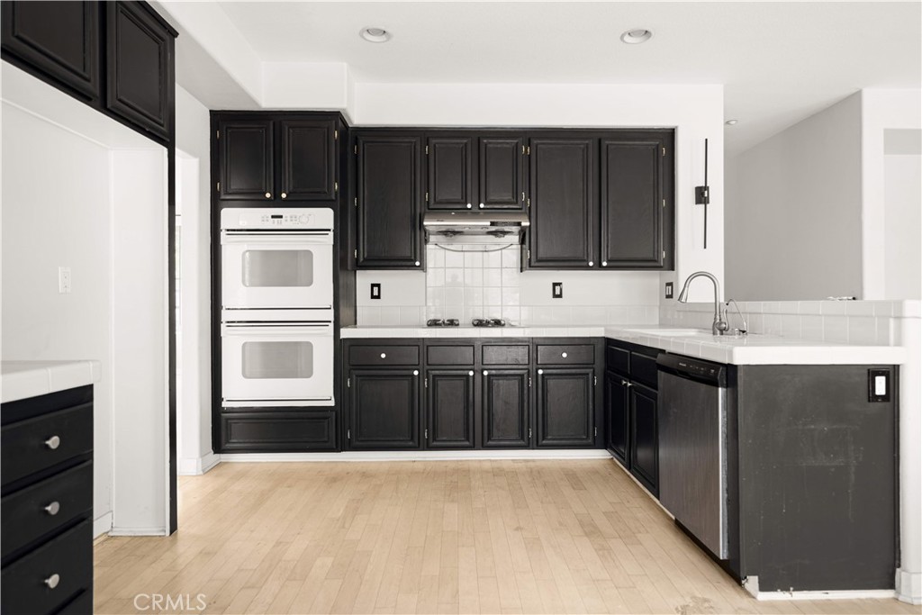 6153 Chantel Drive Property Photo 13