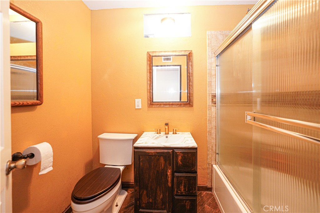 8438 Heston Property Photo 14