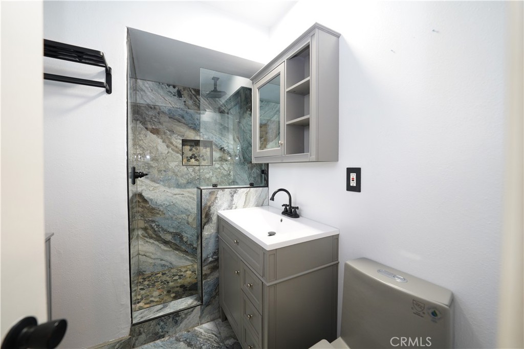 8438 Heston Property Photo 16