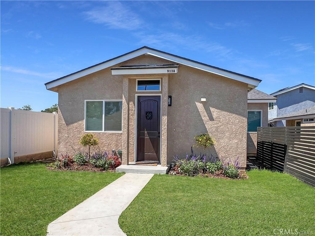 913 A Durango Ct. Property Photo 1