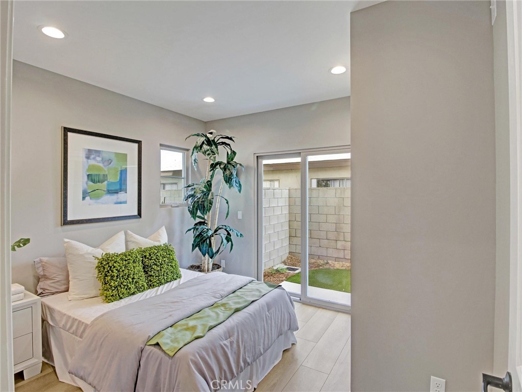 4437 Stewart E Property Photo 2
