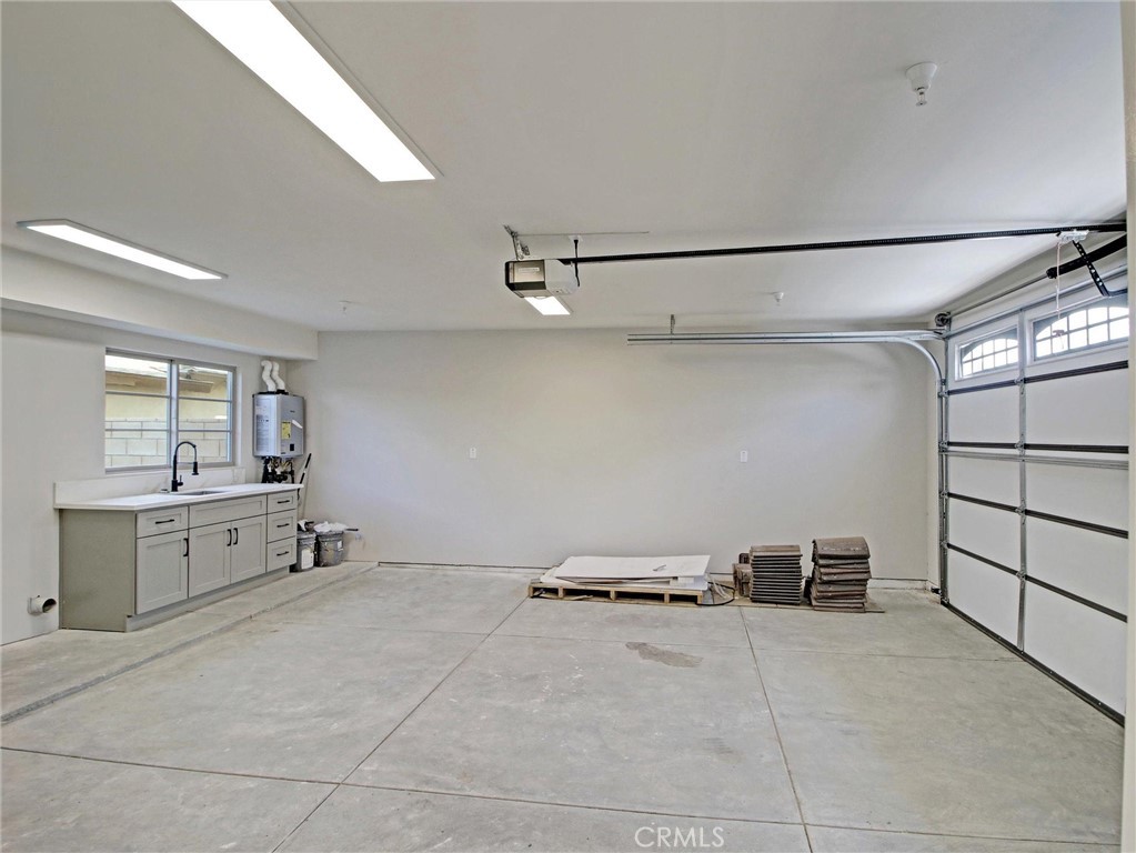 4437 Stewart E Property Photo 10