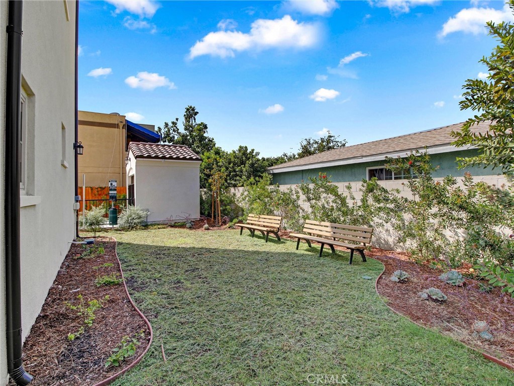 4437 Stewart E Property Photo 12