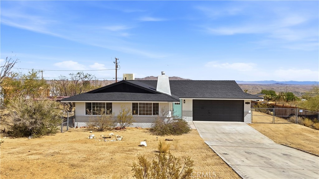 60940 Navajo Property Photo 1