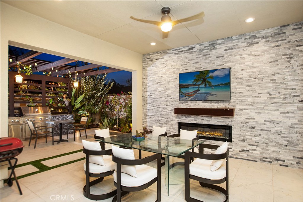 131 Evergreen Property Photo 3