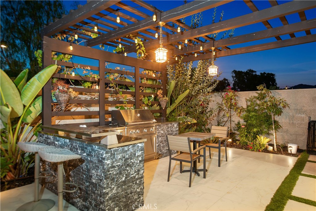 131 Evergreen Property Photo 5