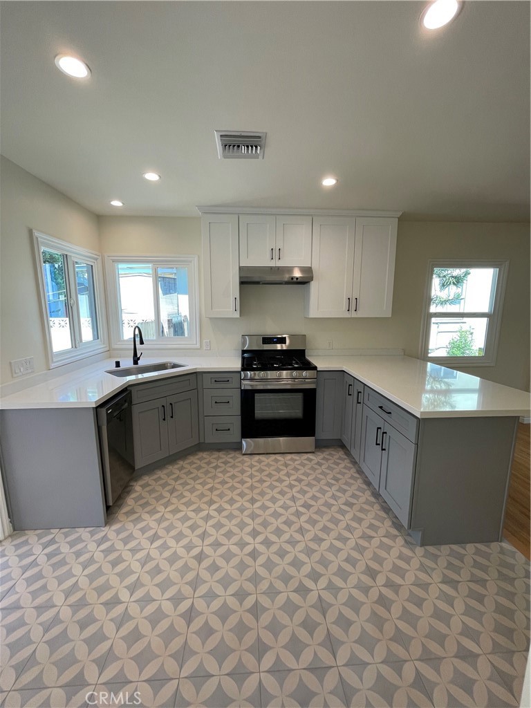 1127 N Verdugo A Property Photo 2