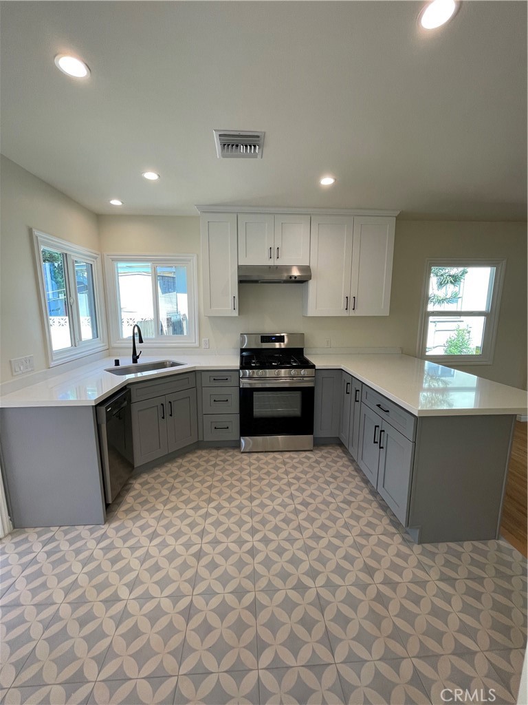 1127 N Verdugo A Property Photo 2