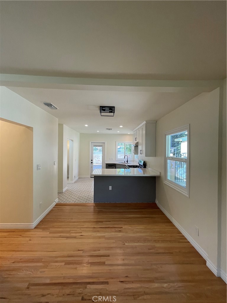 1127 N Verdugo A Property Photo 3