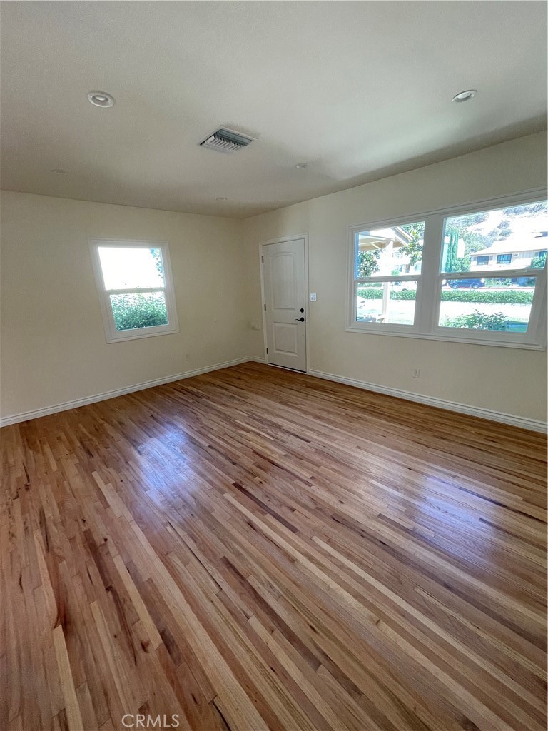 1127 N Verdugo A Property Photo 5