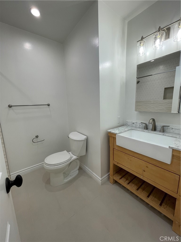 1127 N Verdugo A Property Photo 8