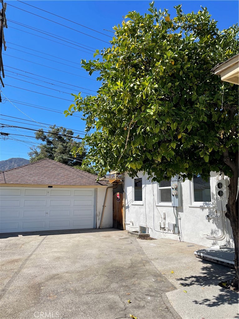 1127 N Verdugo A Property Photo 11