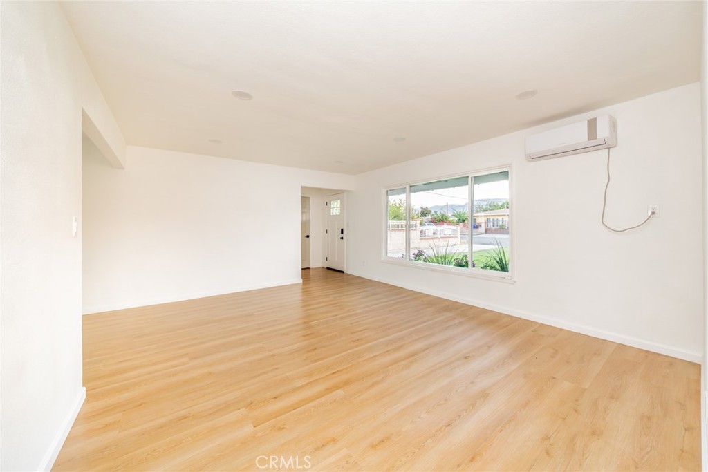 25513 Byron Property Photo 5