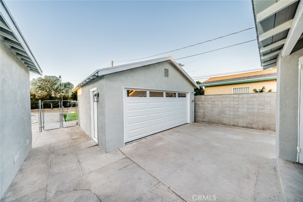 25513 Byron Property Photo 33