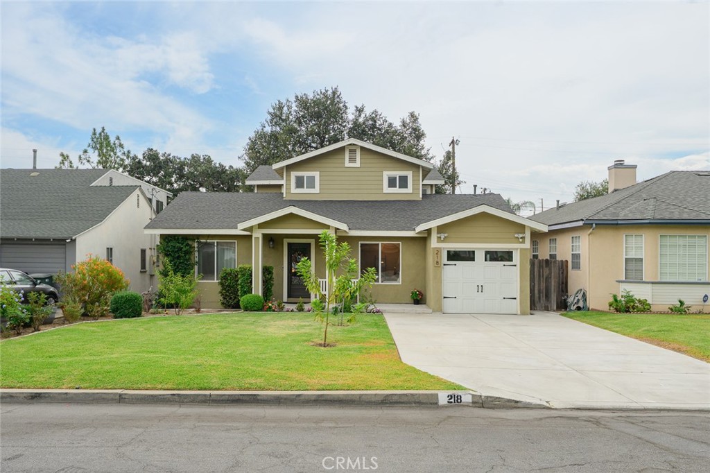 218 E Haven Property Photo 1