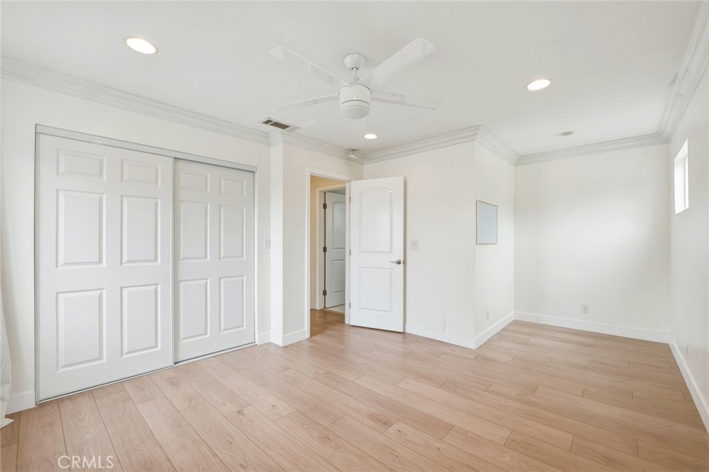 218 E Haven Property Photo 32