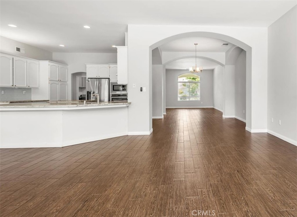 10918 Rosslyn Lane Property Photo 5
