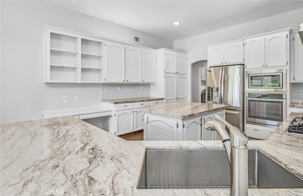 10918 Rosslyn Lane Property Photo 8