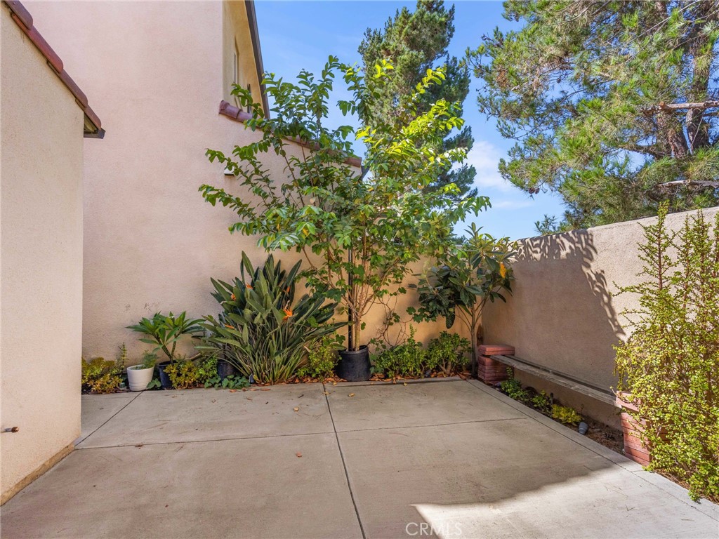 60 Pathway Property Photo 19