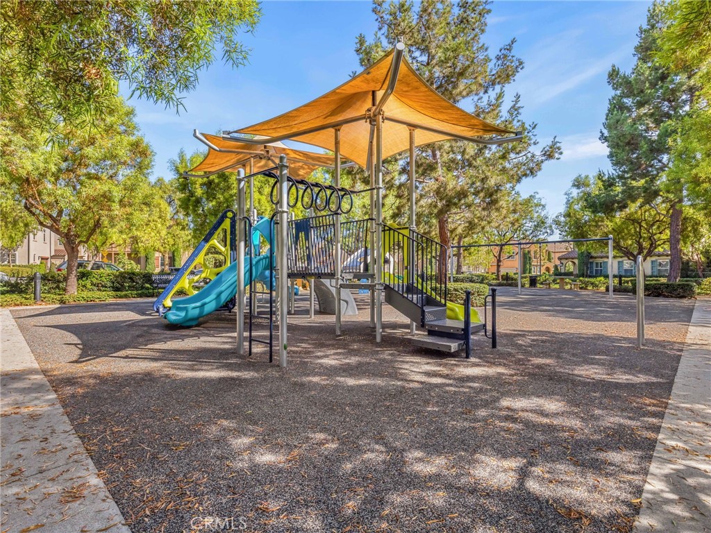 60 Pathway Property Photo 24