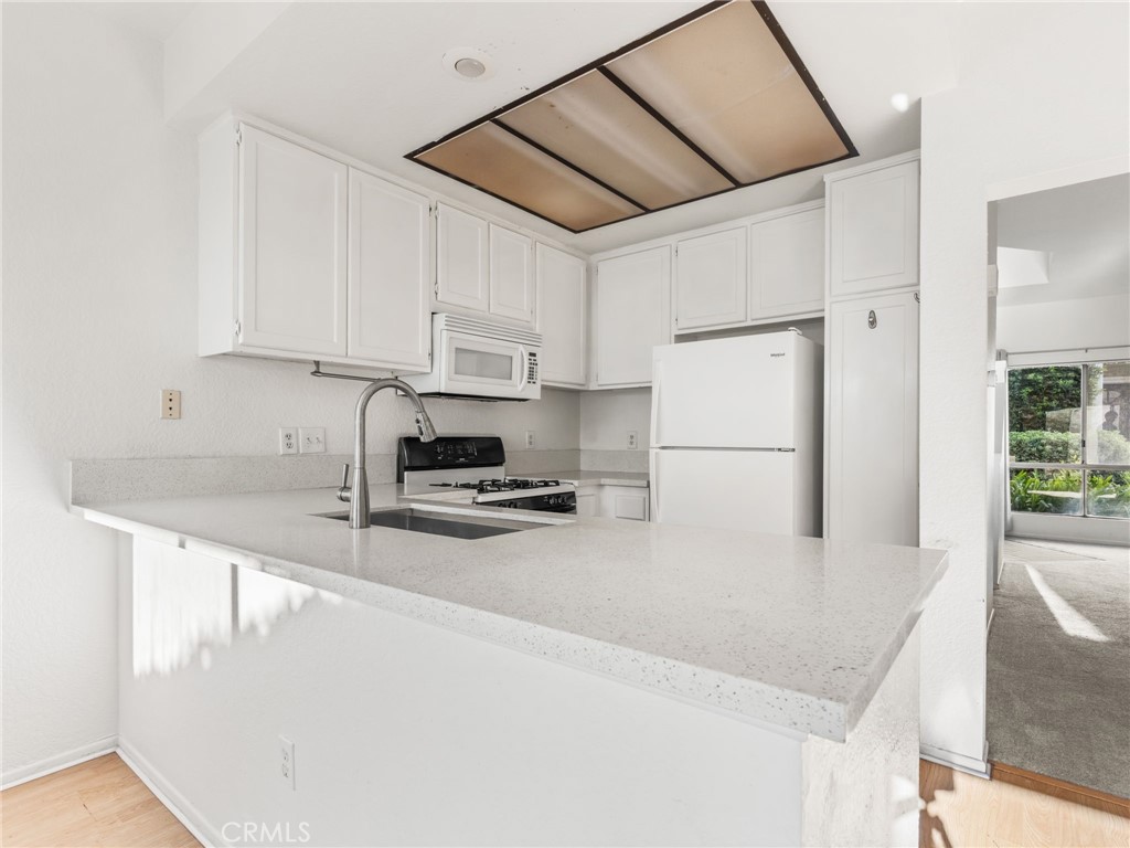 194 Greenmoor Property Photo 12