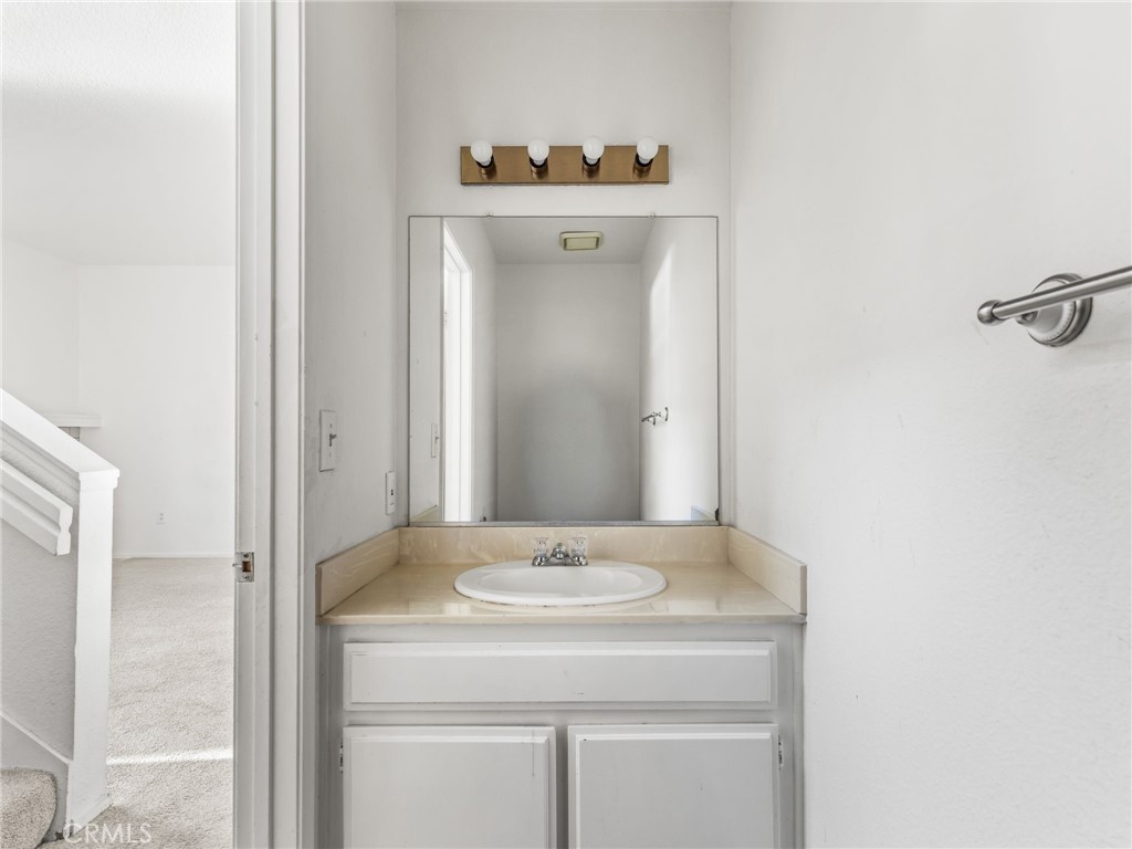 194 Greenmoor Property Photo 16