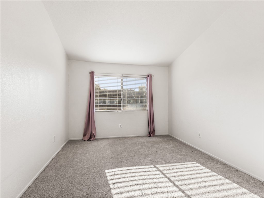194 Greenmoor Property Photo 18