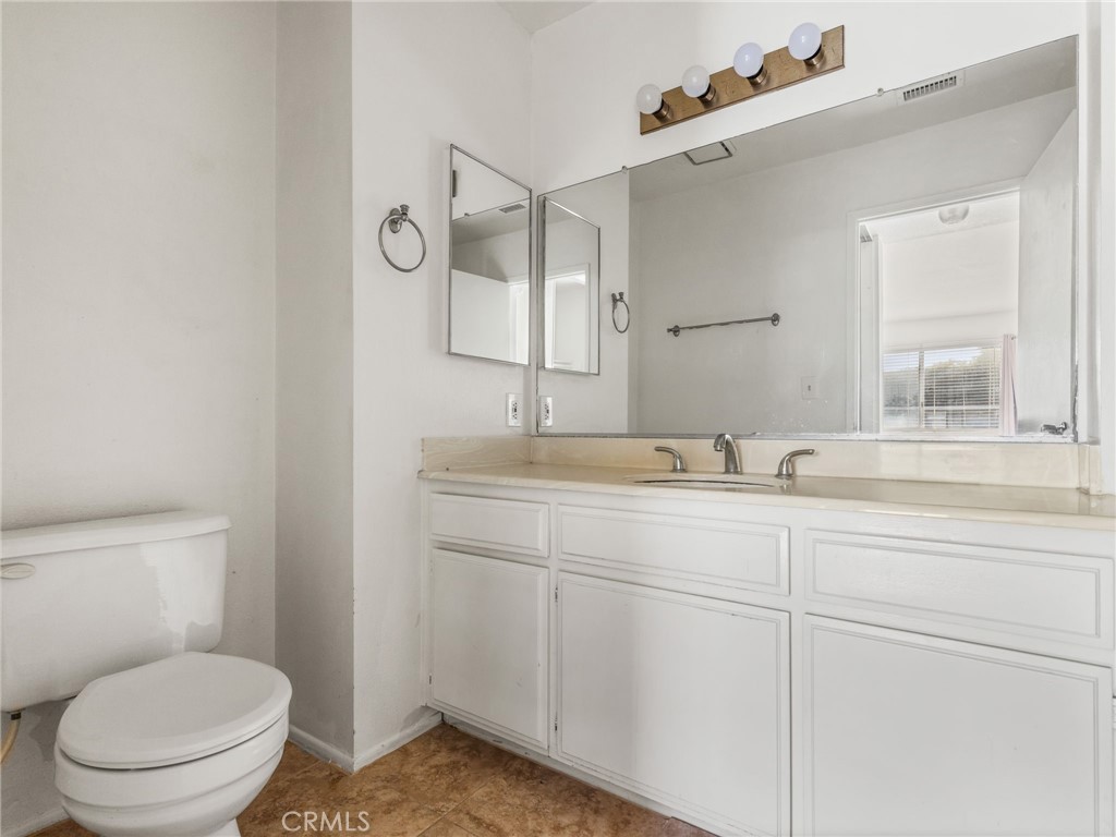 194 Greenmoor Property Photo 21