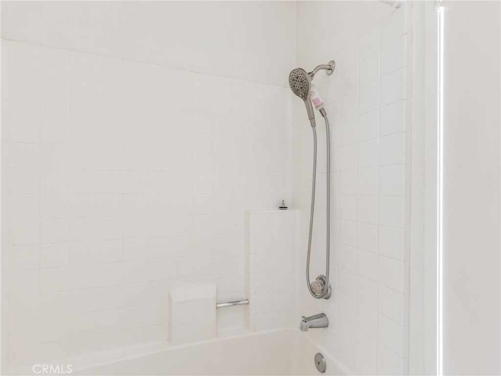 194 Greenmoor Property Photo 22