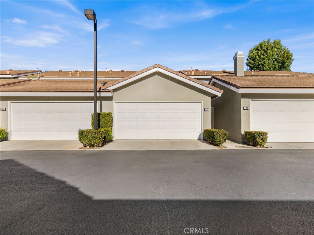 194 Greenmoor Property Photo 31