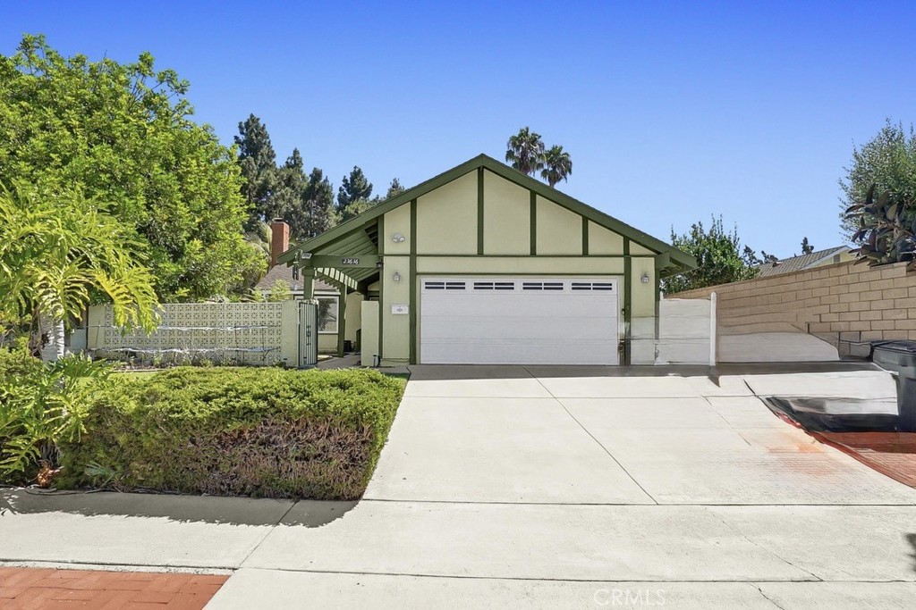23636 Messina Property Photo 1