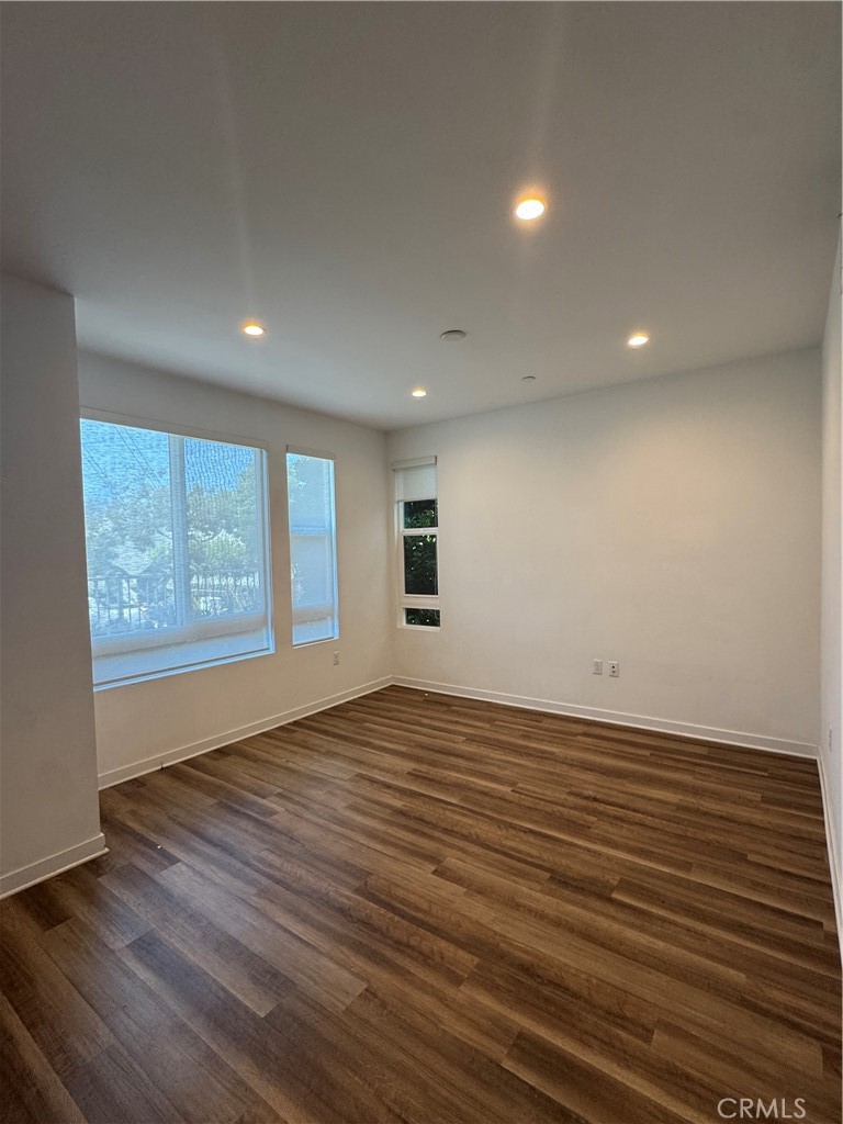 1654 Pomona Property Photo 11